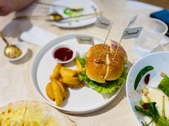 经典牛肉汉堡-7senses(金狮广场店)