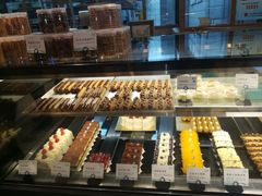 -Dough&Joe团憩(瑞虹天地月亮湾店)