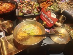 -何师烧烤Pro ·江湖川菜·小龙虾·精酿(太古里旗舰店)