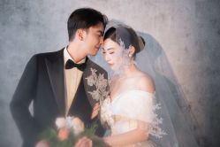 -雪中彩影婚纱摄影·微光艺术中心