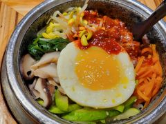 牛肉拌饭-明洞阿姨·韩式酱蟹烤肉·创意料理(三元桥店)