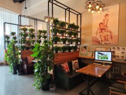 -江阴偶来路儿童摄影(江阴市新体育中心体育场店)