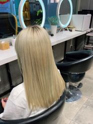 -时尚殿堂明星门店