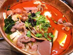 -成都你六姐·牛肉冒菜(上海环宇荟店)