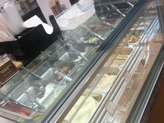 -VENCHI 闻绮(上海佛罗伦萨小镇店)