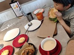 -必胜客(尹山湖歌林公园店)