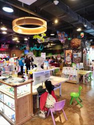 -卡通尼乐园(荟聚中心店)