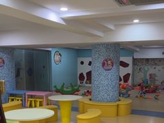 -乐悠游亲子游泳俱乐部