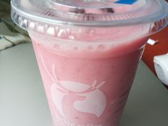 红茶拿铁-瑞幸咖啡(怡富广场店)