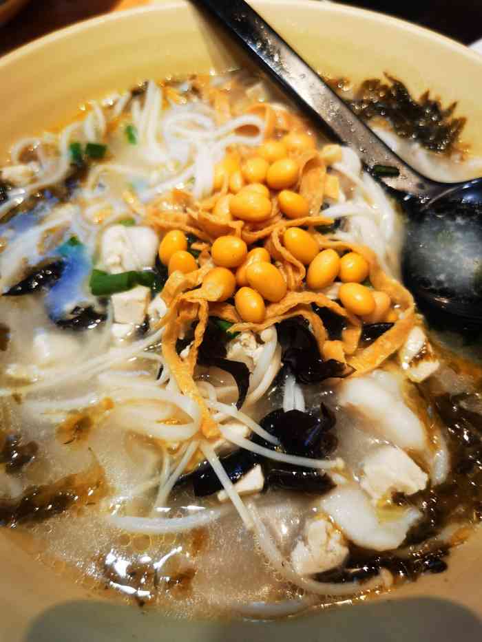 熏鱼坊61沃尔玛店-"好吃!好吃!好好吃!酸菜鱼粉麻麻地,.