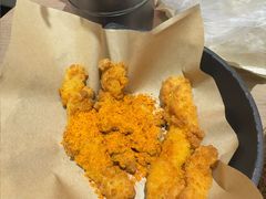 -必胜客(上海华谊新所店)