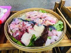 牛八宝拼三黄鸡-喜半仙·牛八宝·两江米粉酒(普陀路店)