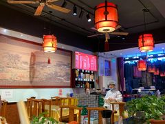 大堂-陈寔包子王·卤煮小肠·京味小吃(龙潭店)