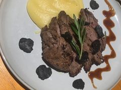-JINNS锦时 steak&pizza(浸信会礼拜堂旧址店)