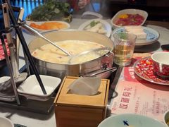 -尚尚仙·酸汤猪手·猪肚鸡火锅(华联万柳购物中心店)