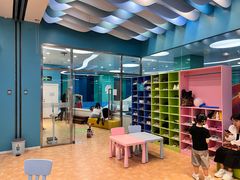 -Swim斯卫姆国际儿童游泳中心(红博中央公园店)