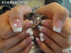 爱手爱脚法式水晶甲-摩睫+皮肤管理·科学美容中心