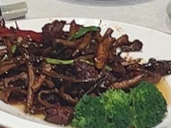 -八府香鸭·啫啫煲(华山路店)