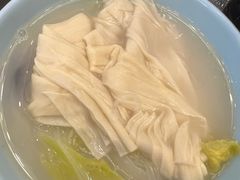 上汤煮鲜腐竹-鸿运楼烤鸭店(天桥店)