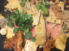 -小山城麻辣香锅(新邻生活广场店)