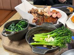 -BOURBON 玻本美式餐厅酒吧(虹桥新天地店)