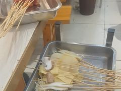 -李记称盘牛杂串串(广厦店)