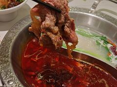 -嘎琉鲜切牛肉自助火锅