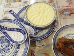 -广信牛奶甜品世家(台东店)