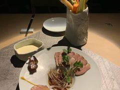 -穹六人间 people 6(岳阳路店)