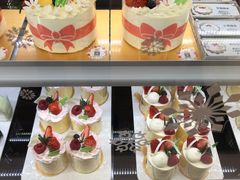 -花花卷卷·鲜食蛋糕(静安久光百货店)