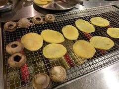 -马路牙子地桌烤肉(工体店)