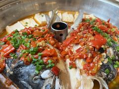 -鱼鲜饭香·招牌汽锅剁椒鱼头王