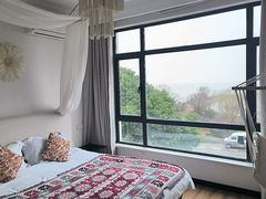 -弥舍·湖景团建泳池派对别墅·湖山境店