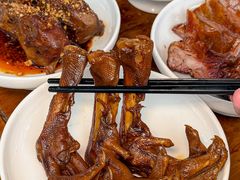 -老鼎万春卤菜(五代传承创始老店)