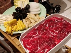 -潮界(LU·ONE凯德晶萃广场店)