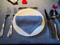 -弦月窗LUNETTE BY AMANDA(复兴路店)