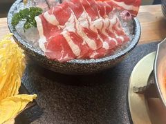 -湊湊火锅·茶憩(南京东路悦荟店)