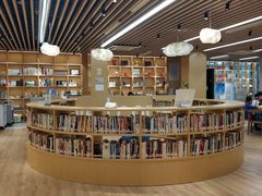 -漕河泾街道图书馆(漕河泾社区文化活动中心店)