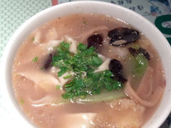 -萧记三鲜烩面美食城(郑汴路店)