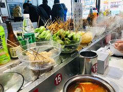 -百品聚旋转火锅(万德庄店)