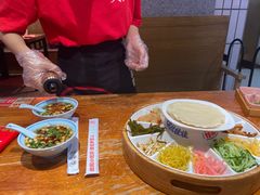 -怪噜范·老贵阳街头名小吃(鸿通城店)