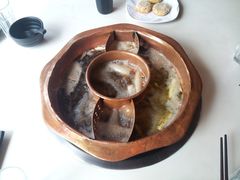 菌香糊辣锅-滇釜火锅·能喝汤的火锅(车公庄店)