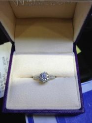 戒指成品到手啦，很喜欢噢！-威德钻石-克拉钻大本营(南京东路店)