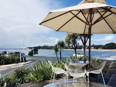 -Takapuna Beach Cafe