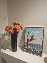 -闺蜜瑜伽·普拉提女性塑形馆