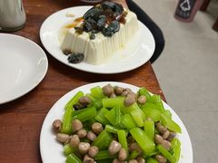 -宝瑞门钉肉饼店