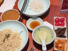 -裕兴记•蟹黄面馆(人民广场店)