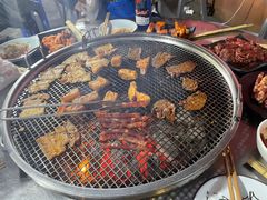 -小辣椒汤锅烧烤(温泉南街店)