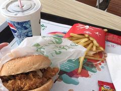 -华莱士·全鸡汉堡(艳粉店)