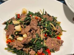 薄荷拌牛肉-一坐一忘云南菜(嘉里中心店)
